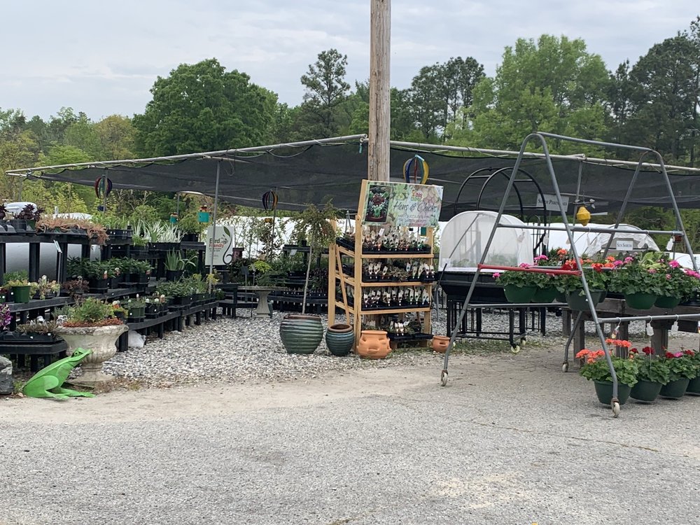 Soviero's Tri County Garden Center