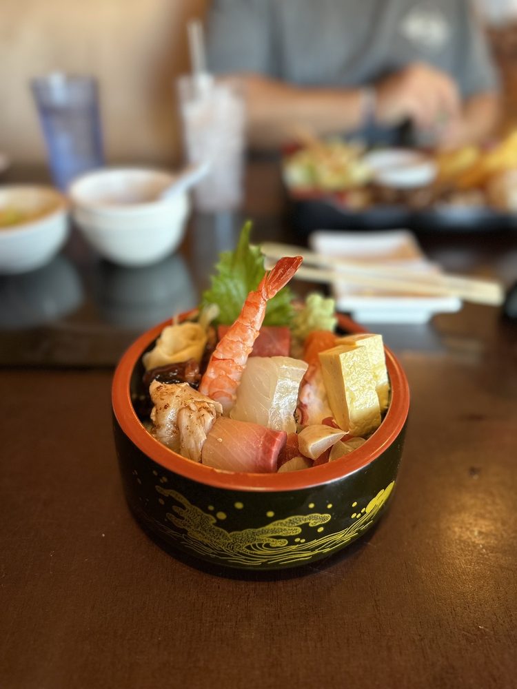 Makiyaki Sushi & Izakaya Makiyaki Sushi & Izakaya