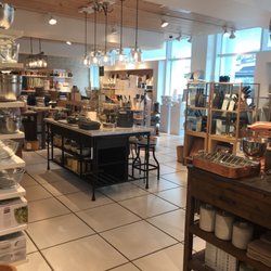 Crate Barrel 44 Photos 63 Reviews Furniture Stores 4006