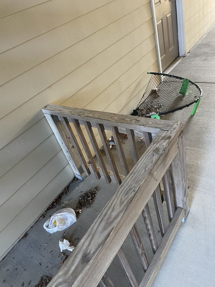 Stone Gate Apartments