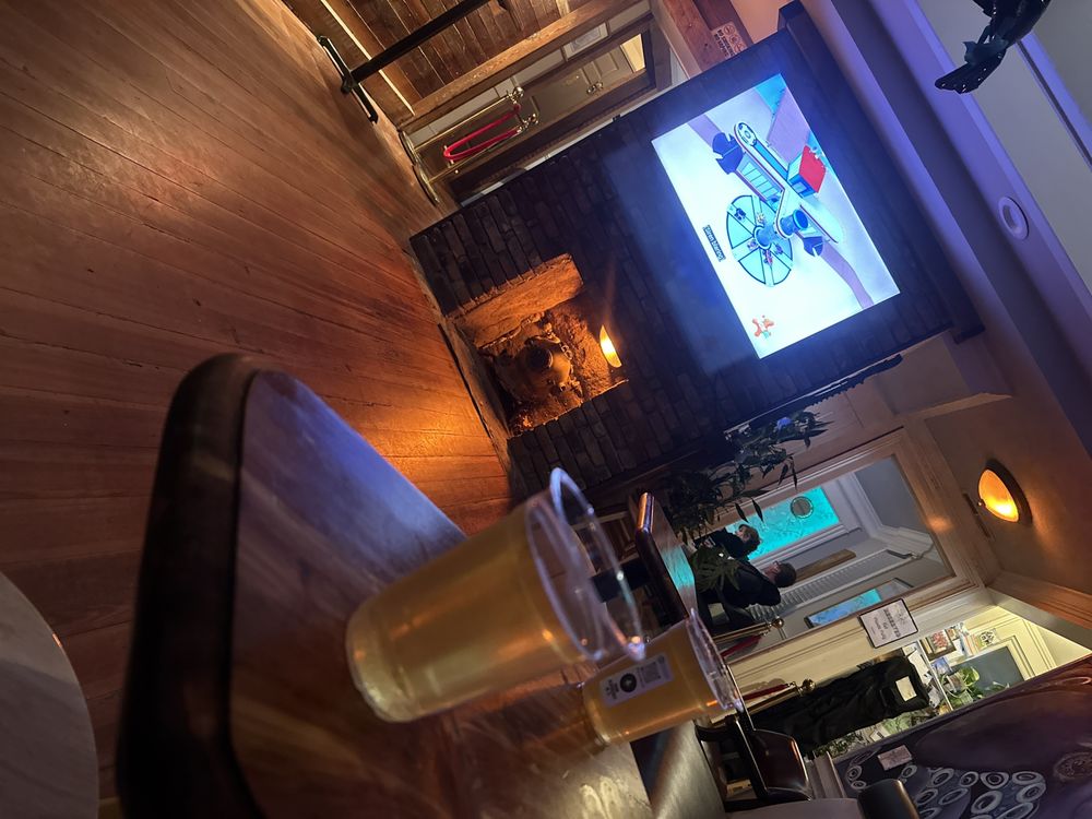 Yacht Club Beverage House