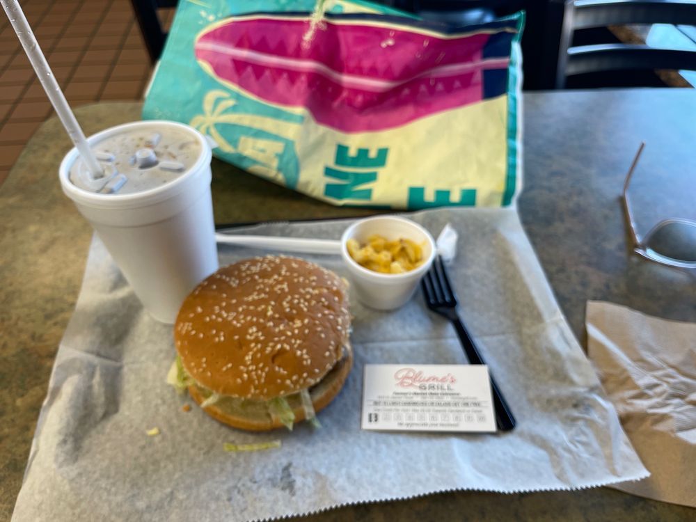 Blume’s Grill