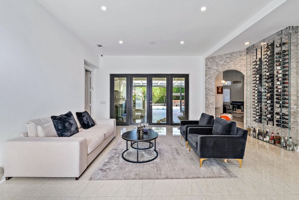 Donna Smith Sold It - Paradise Real Estate International