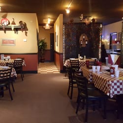Luigi S Pizza Pasta 27 Photos 81 Reviews 16200 Photo Of Luigi S Pizza Pasta Plainfield Il United States Dining Room