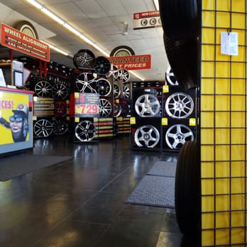 Town Fair Tire 19 Photos 38 Reviews Tires 980 New Britain Photo Of Town Fair Tire West Hartford Ct United States