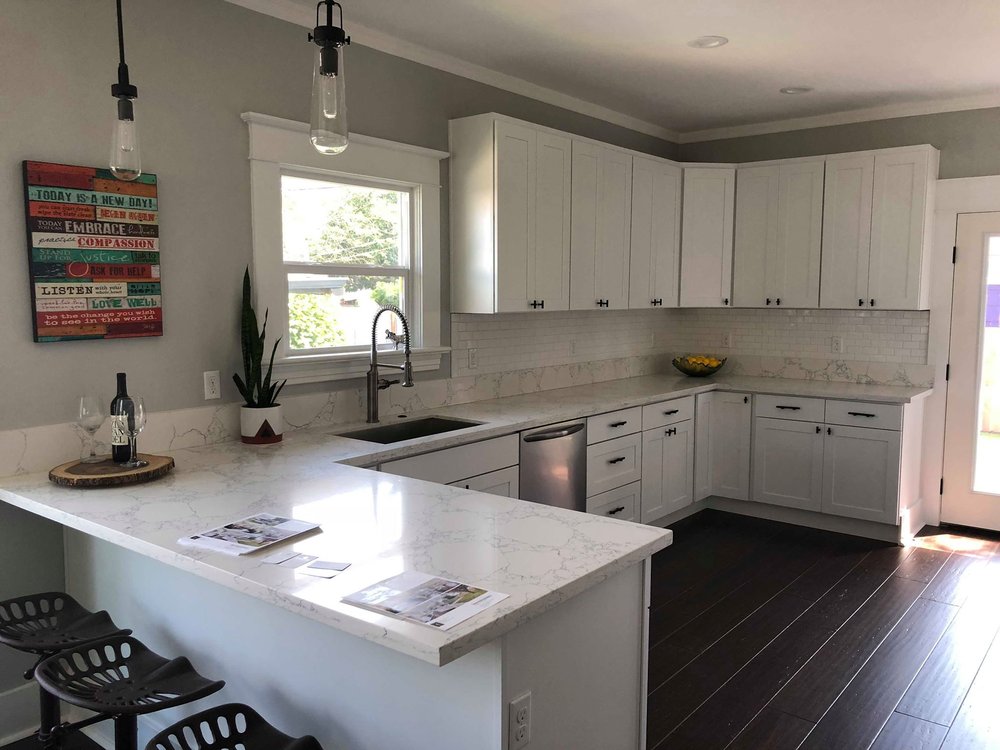 Lihua Cabinets & Granite