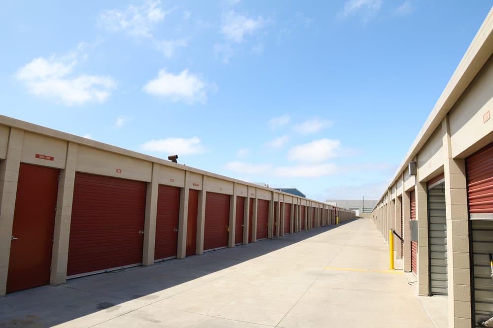 StoragePRO Self Storage of Oakland 11 Photos & 18 Reviews Self