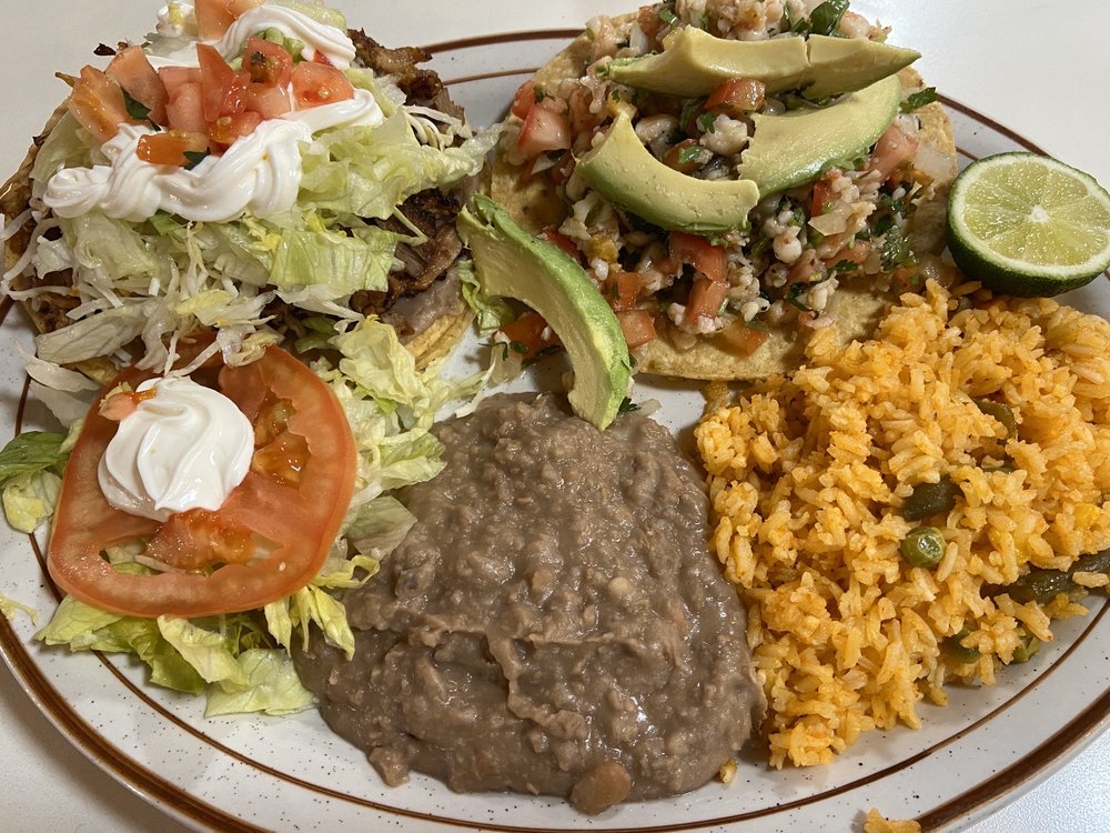 Los Compadres Taqueria