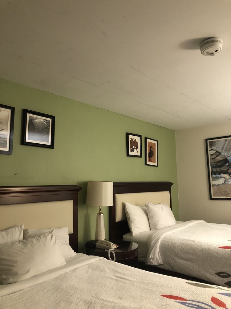 Garnet Inn & Suites Morehead city