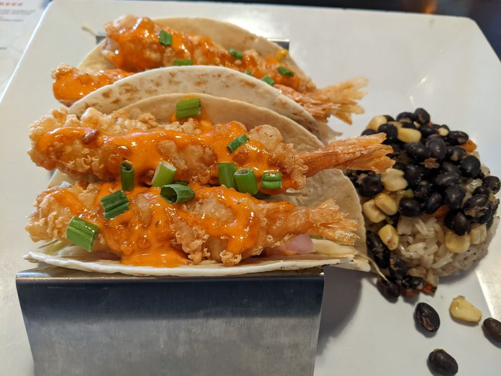 Wood: a casual restaurant