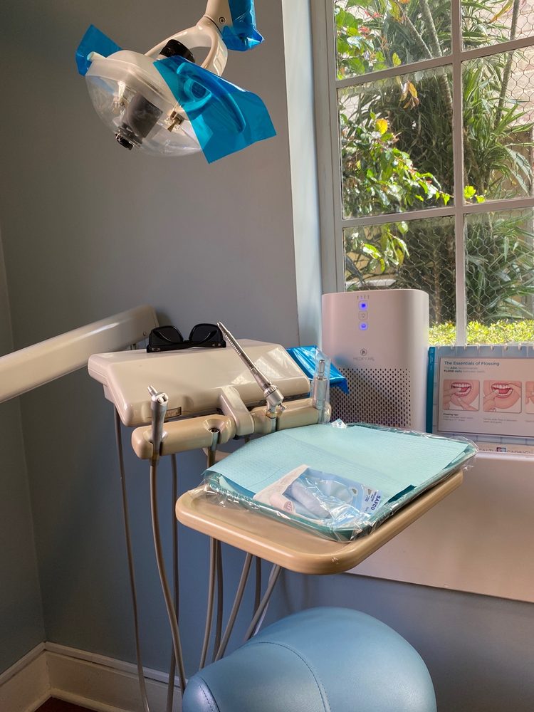 image of business Mahkameh Soleimani-Farnad, DDS