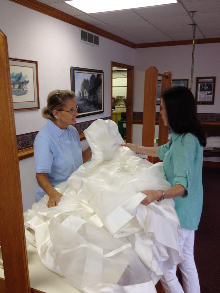 S. Ray Barrett Dry Cleaners