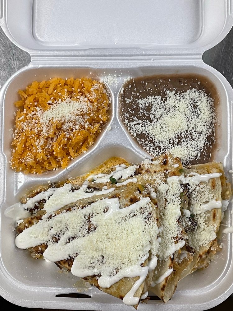 Nikos Tacos