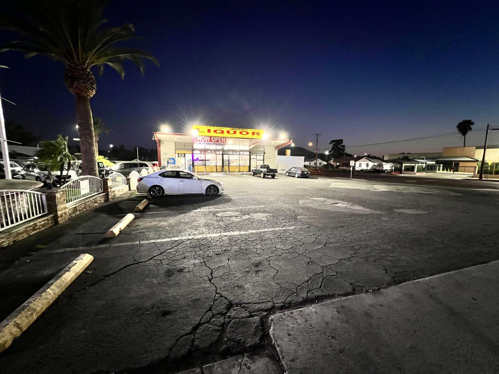 Valley Market & Liquor