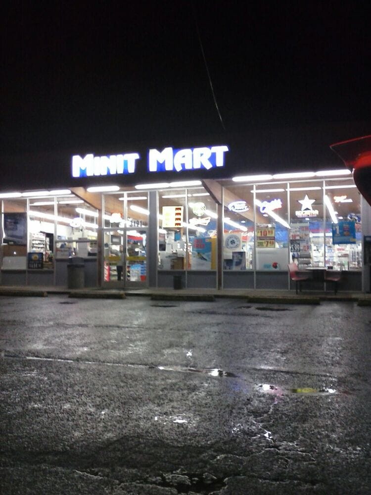 Minit Mart Food Store 13Quick Shop Grocery 3191 Evergreen Way