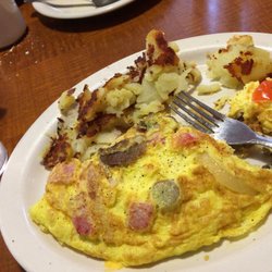 Luna S Deli Restaurant 17 Photos 34 Reviews Diners 33 W Photo Of Luna S Deli Restaurant Northfield Oh United States
