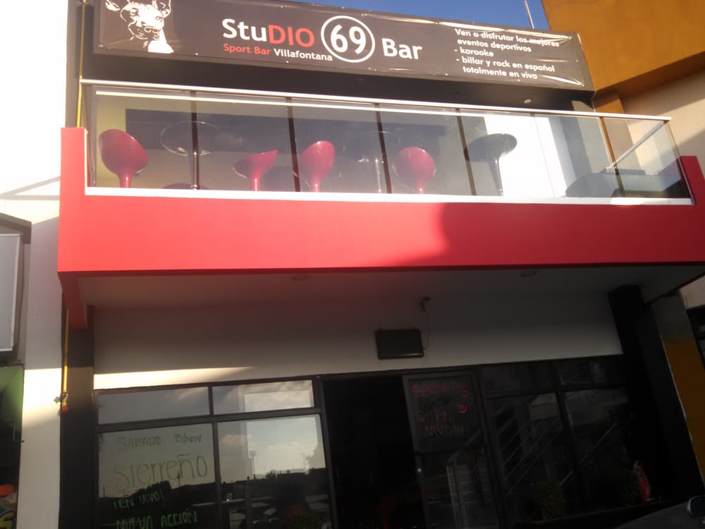 Studio 69 Bar Sports Bars Av. Venecia 23620, Villa del Real