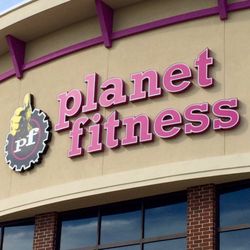 Planet Fitness Edwardsville 12 Reviews Gyms 6483 Center Photo Of Planet Fitness Edwardsville Il United States