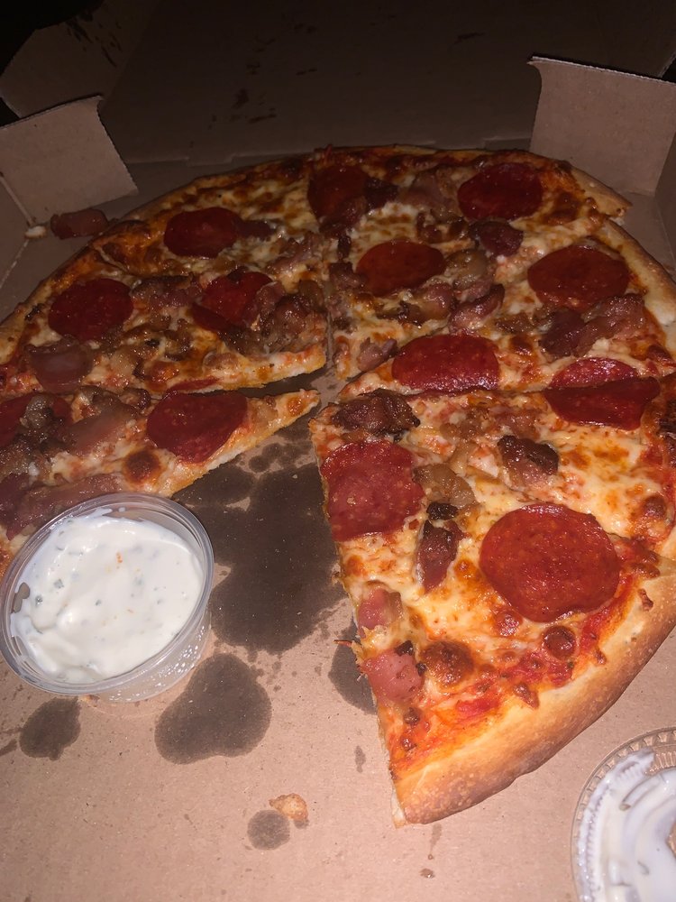 Plaza Pizza & Wings