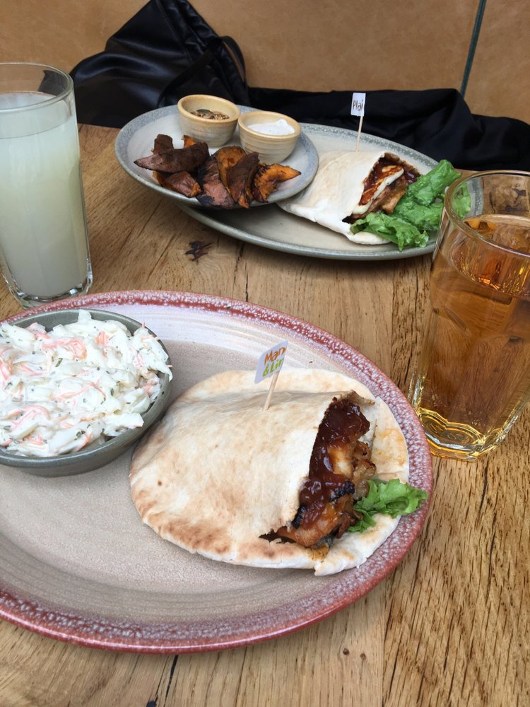 Nando's Nando's