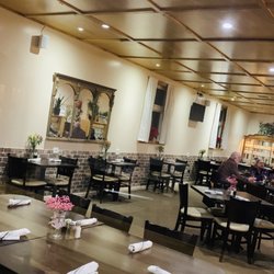 Uprooted 21 Photos 27 Reviews American Traditional 2816 Il Photo Of Uprooted Mchenry Il United States Dining Area