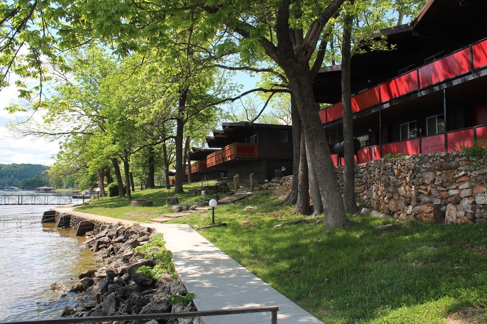 Hawks Landing Resort Resorts 164 Hawker Dr, Camdenton, MO Phone