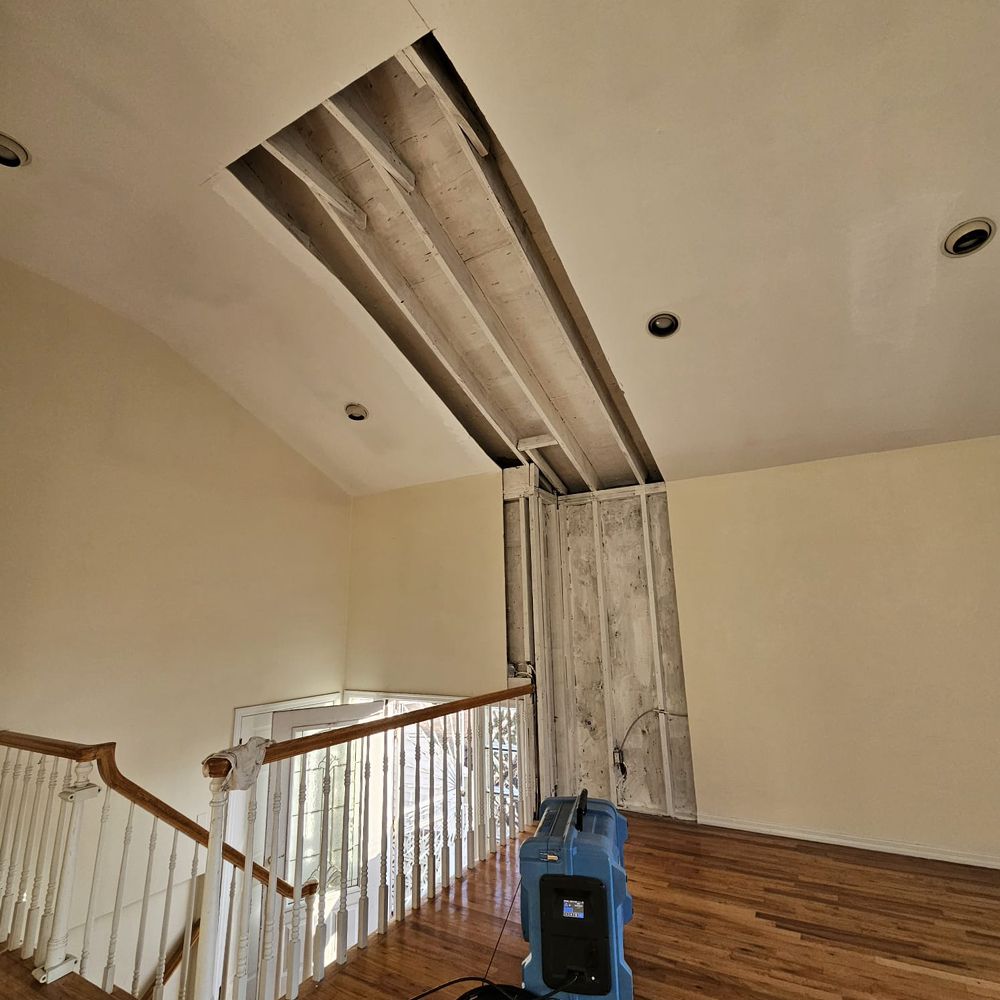 Crown Mold Specialists
