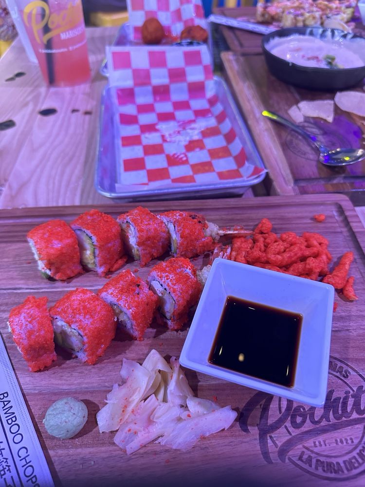 Pochitos Mariscos y Mas