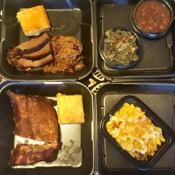 Mission BBQ - 77 Photos 