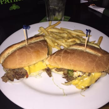 Grunions Sports Bar Grill 68 Photos 157 Reviews Bars Photo Of Grunions Sports Bar Grill Manhattan Beach Ca United States