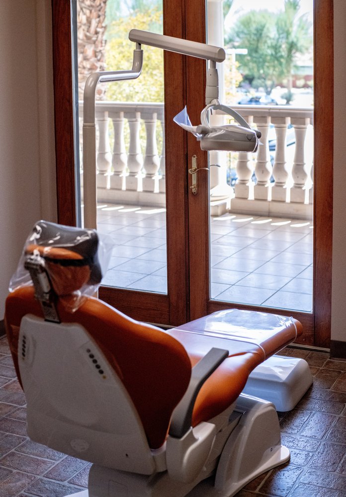 image of business Smilewave Implant Dentistry