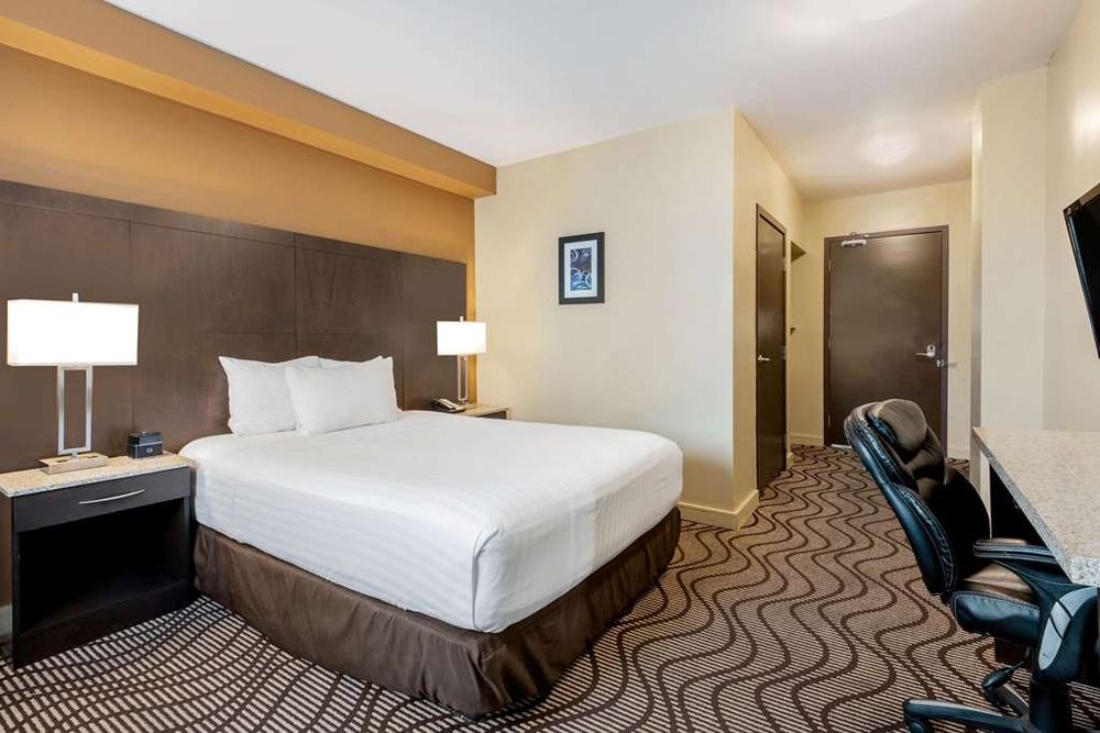 La Quinta Inn & Suites Oshawa