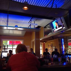 Chili S 40 Photos 65 Reviews Tex Mex 107 Taunton St Photo Of Chili S Plainville Ma United States View The Bar Section