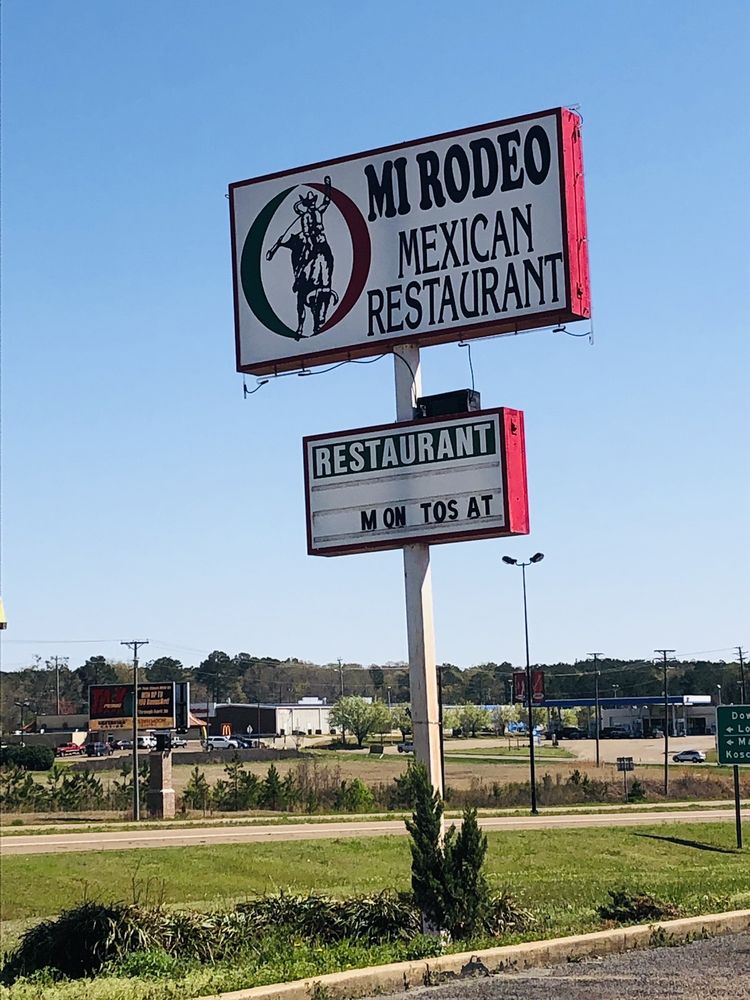 Mi Rodeo Logo