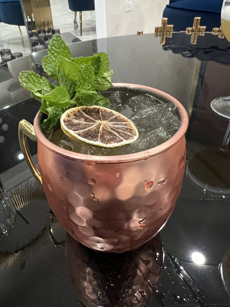 Bella Lounge