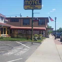 Travelers Inn Motel Hotels 309 E Wall St Eagle River Wi Photo Of Travelers Inn Motel Eagle River Wi United States