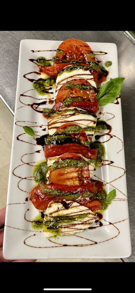 Macaluso's Restaurant & Cocktail Bar