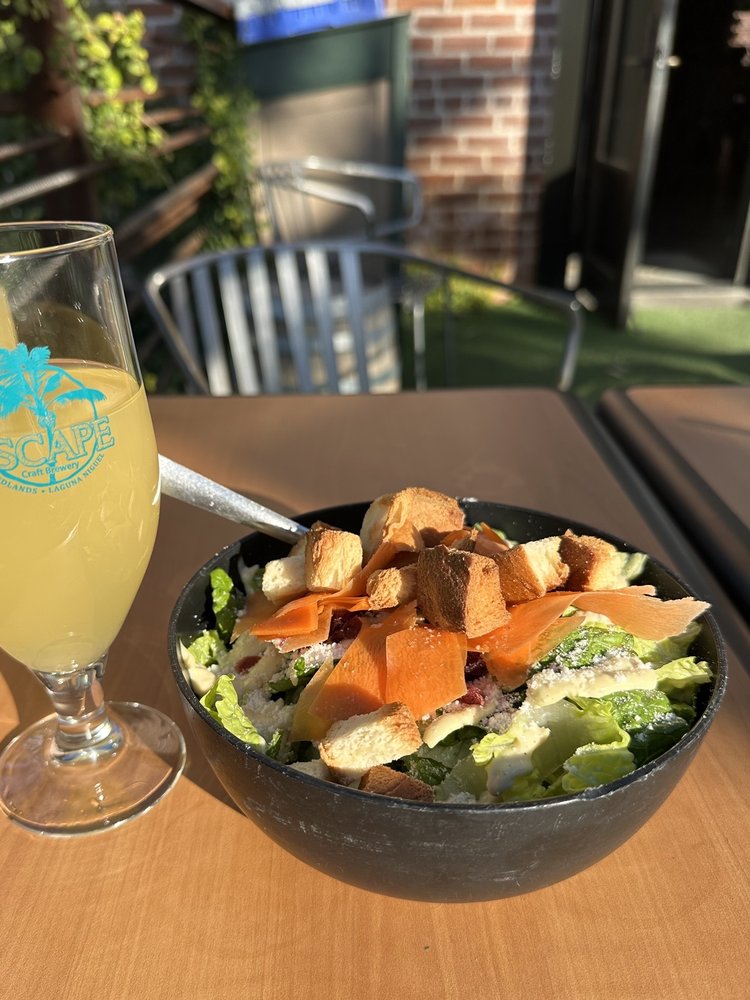 Escape Craft Brewery - Downtown Oasis Escape Craft Brewery - Downtown Oasis