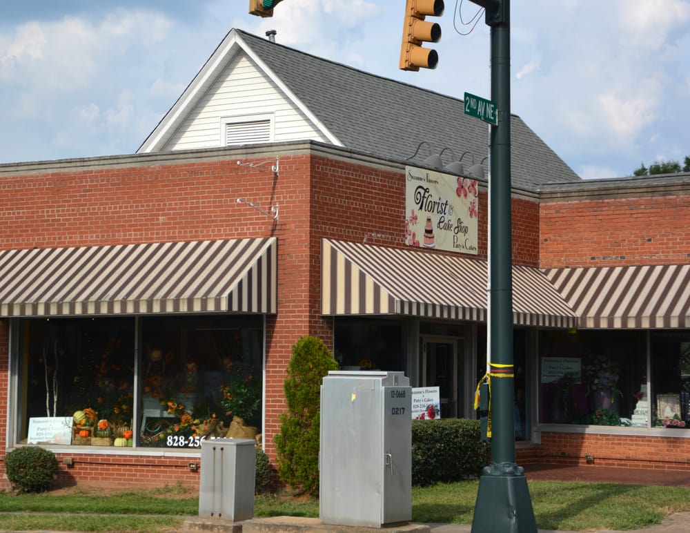 Suzanne's Flowers and Patty's Cakes