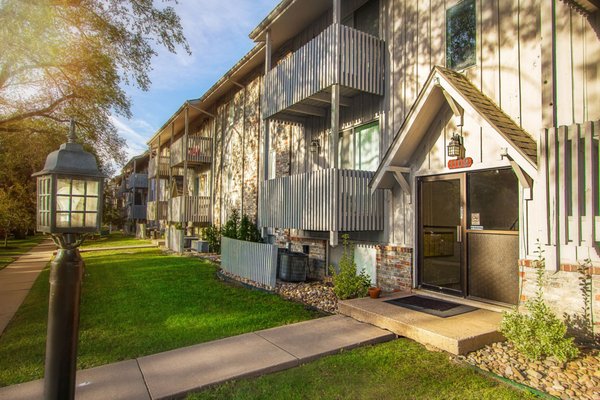 Danish Village Apartments Contact Agent 1117 S Photo Of Danish Village Apartments Wichita Ks United States