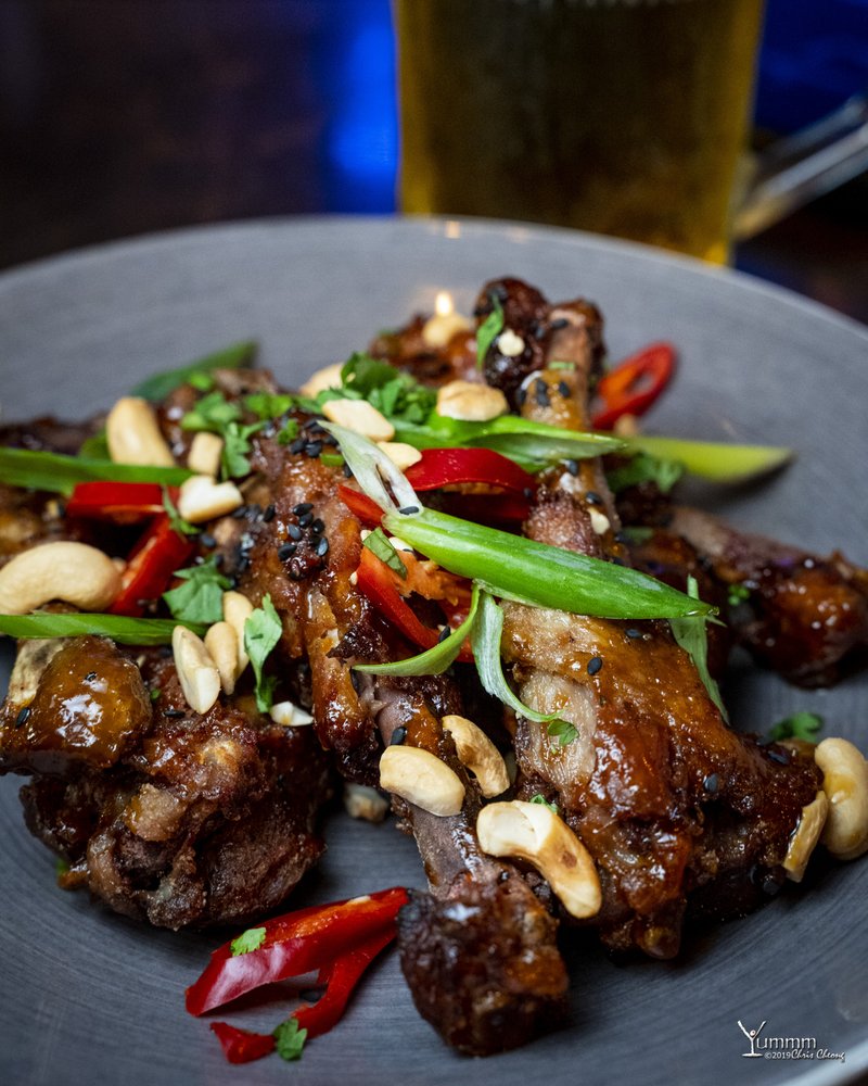 12welve Bistro & Tapwerks