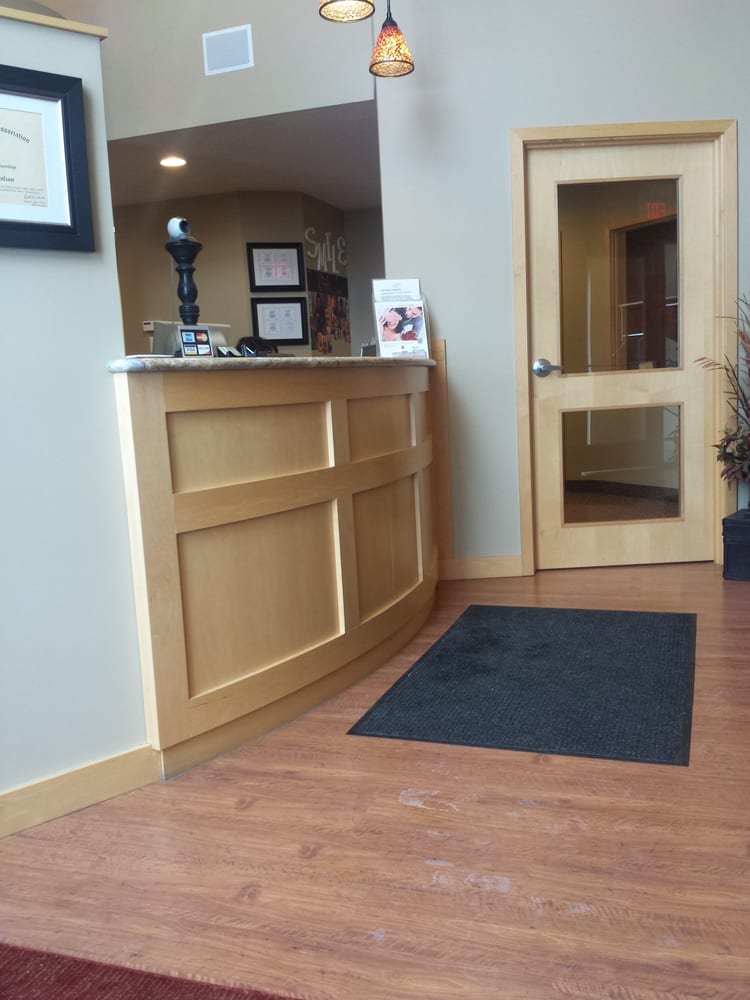 image of business Birchwood Dental
