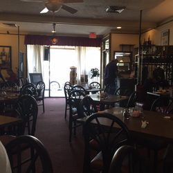 Franks Pizzeria Restaurant 29 Photos 74 Reviews Pizza 3144 Photo Of Franks Pizzeria Restaurant Wyandotte Mi United States Dining Area
