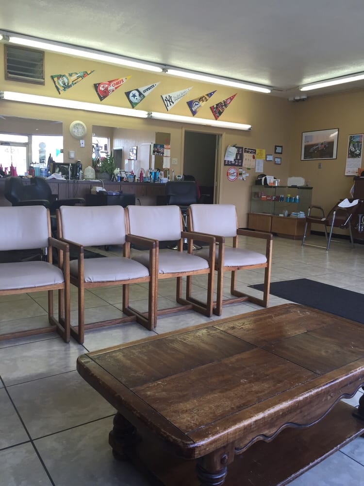 Broadway Barber Shop Barbers 443471 E Broadway Ave, Farmington, NM