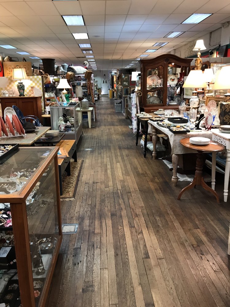 Strasburg Emporium 22 Photos & 23 Reviews Antiques 160 N Massanutten St, Strasburg, VA