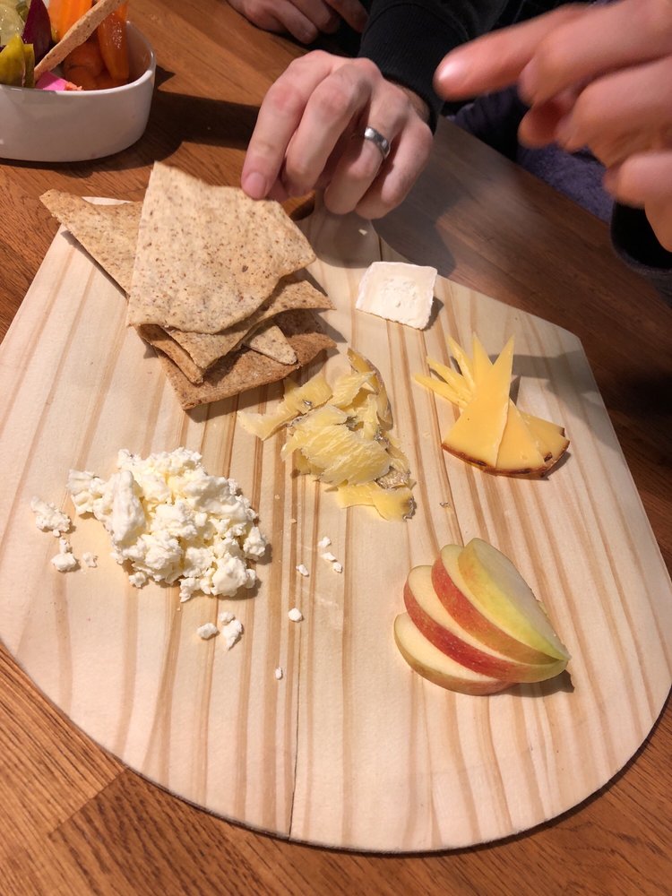 Threadbare Cider House 122 Photos & 25 Reviews Pizza 1291 Spring