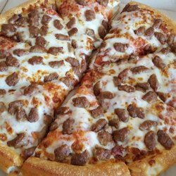 Pizza Hut 12 Photos 11 Reviews 2721 Peters Creek Pkwy Photo Of Pizza Hut Winston M Nc United States Large Sausage