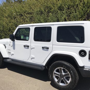 Bob Baker Jeep >> Bob Baker Chrysler Jeep Large Dog Gate Bob Baker Jeep >> Bob Baker Chrysler Jeep Large Dog Gate