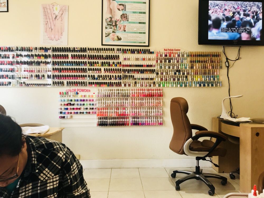 Pretty Nail & Spa 81 Photos & 80 Reviews Nail Salons 112 E 18th