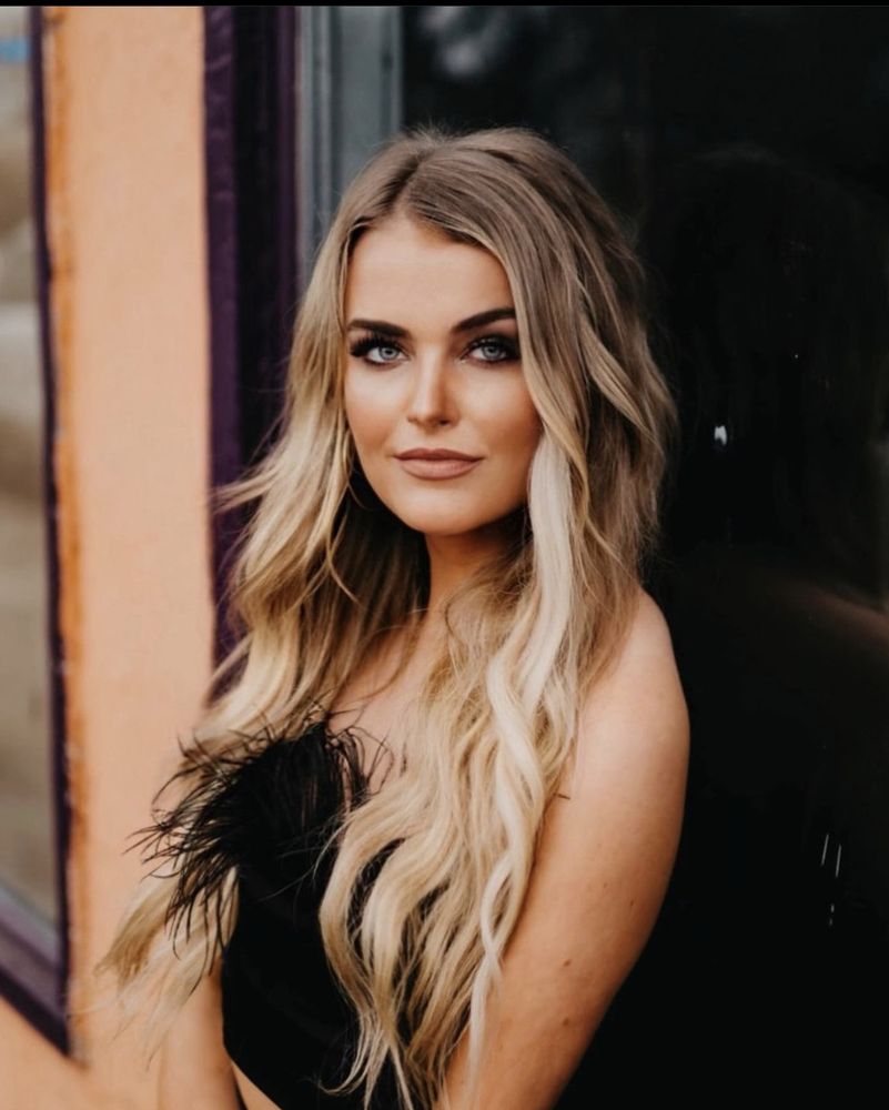 Roc and Roe Salon